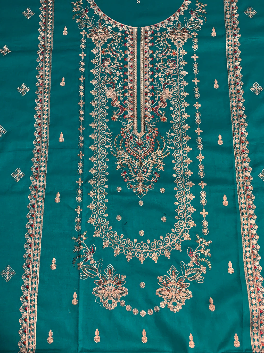 Luxury Lawn - Embroidered 2-Pc Suit - Limited Edition - HCEL03