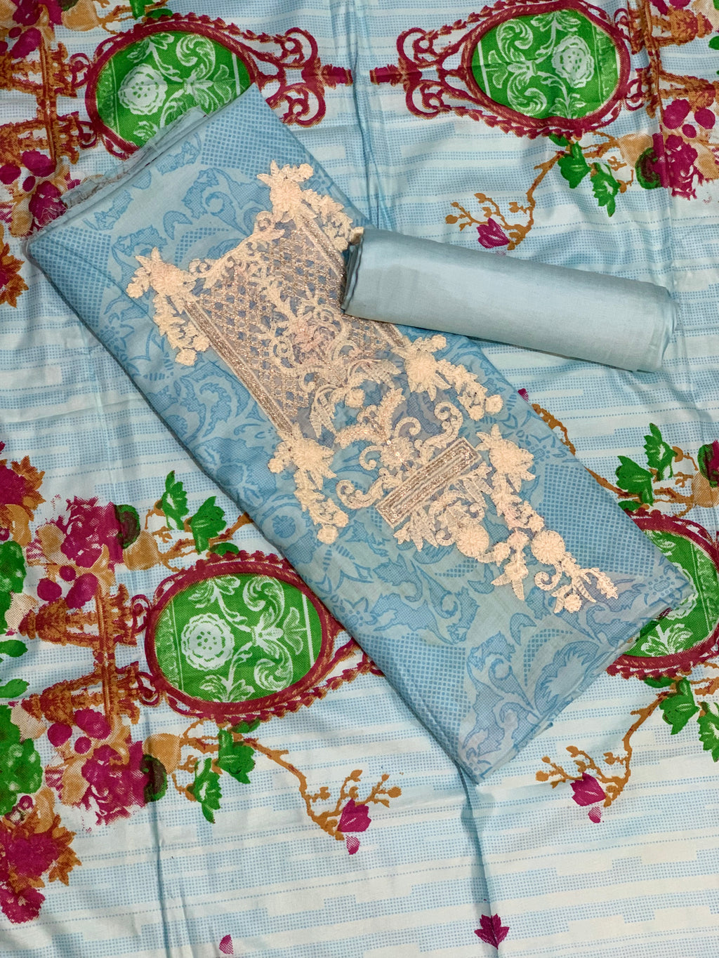 3 Pc Unstitched Lawn Suit - Embroidered