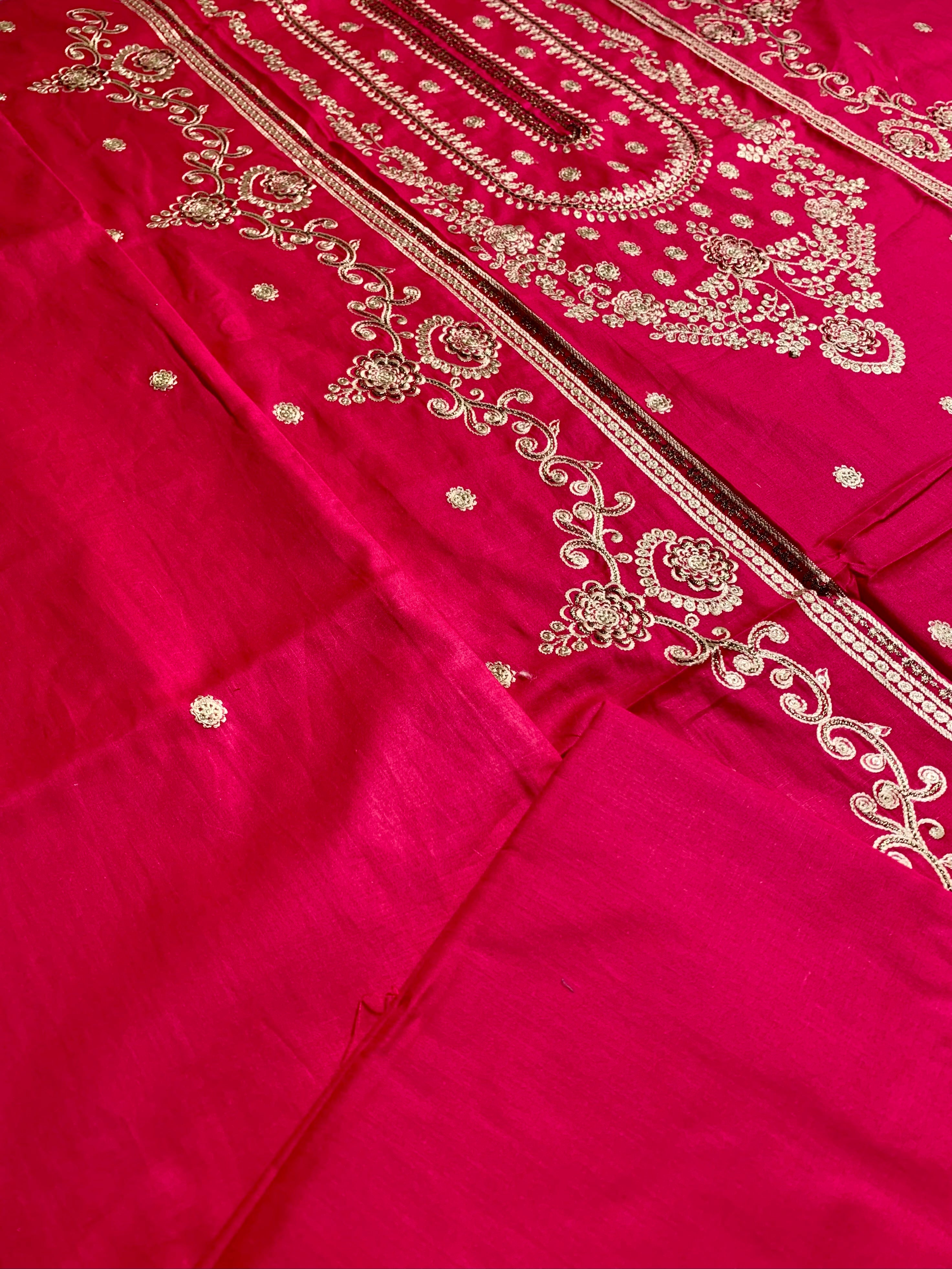 Luxury Lawn - Embroidered 2-Pc Suit - Limited Edition