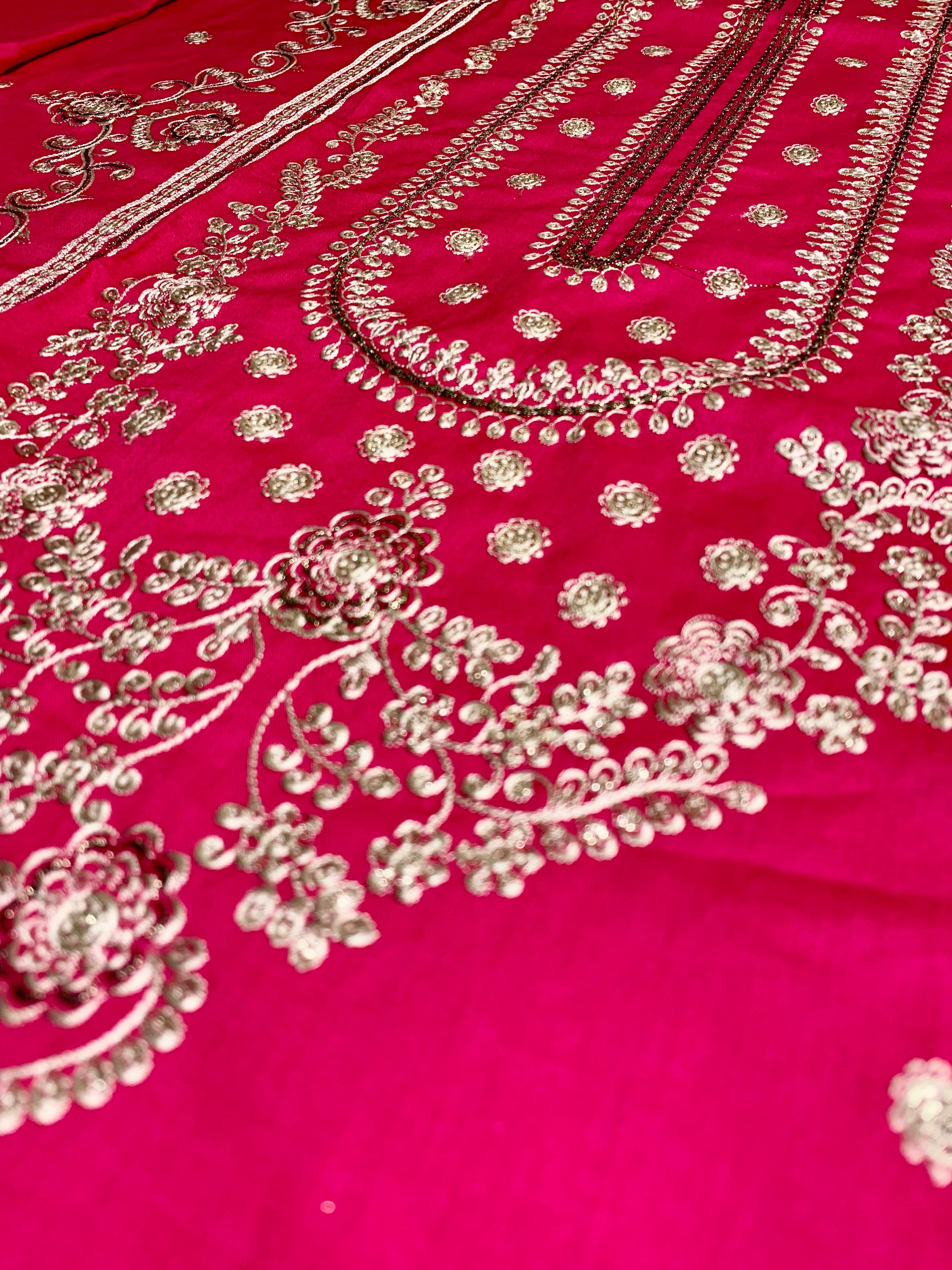 Luxury Lawn - Embroidered 2-Pc Suit - Limited Edition