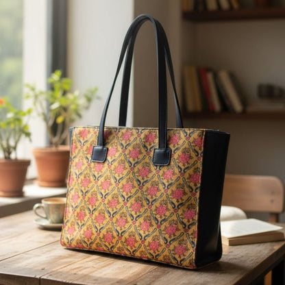 Bloom Pattern Tote Bag