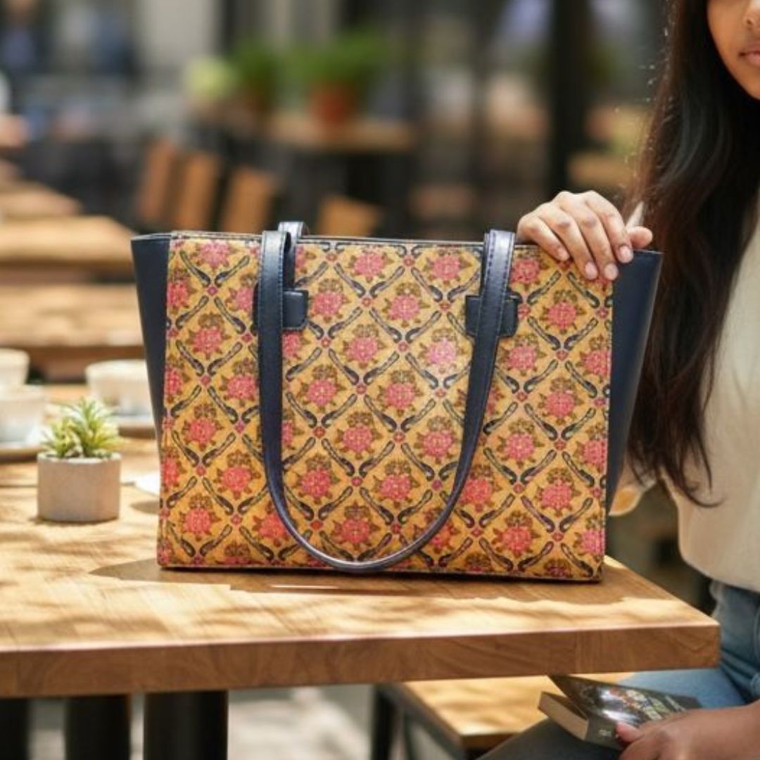 Bloom Pattern Tote Bag